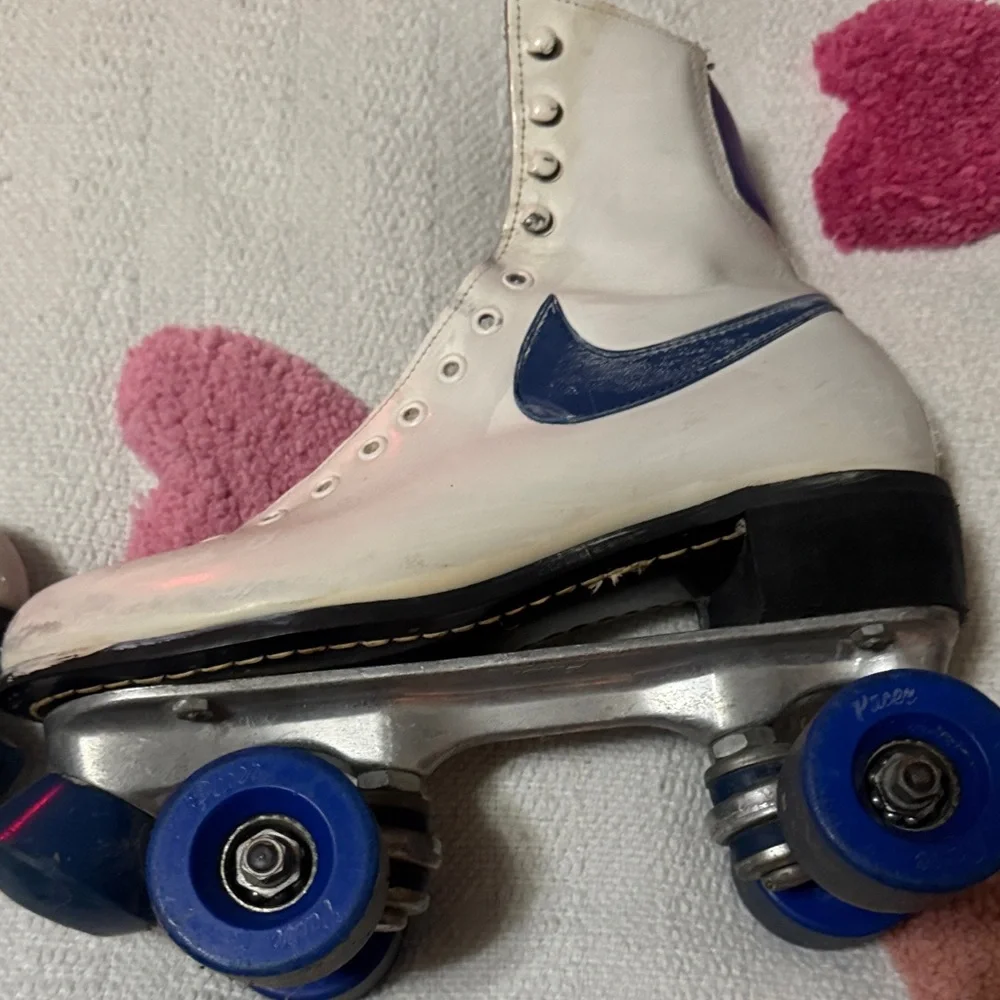 Vintage Nike roller skates - Picture 2 of 7